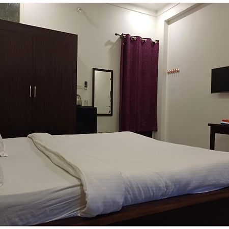 Hotel Chittor Inn, Chittorgarh ภายนอก รูปภาพ