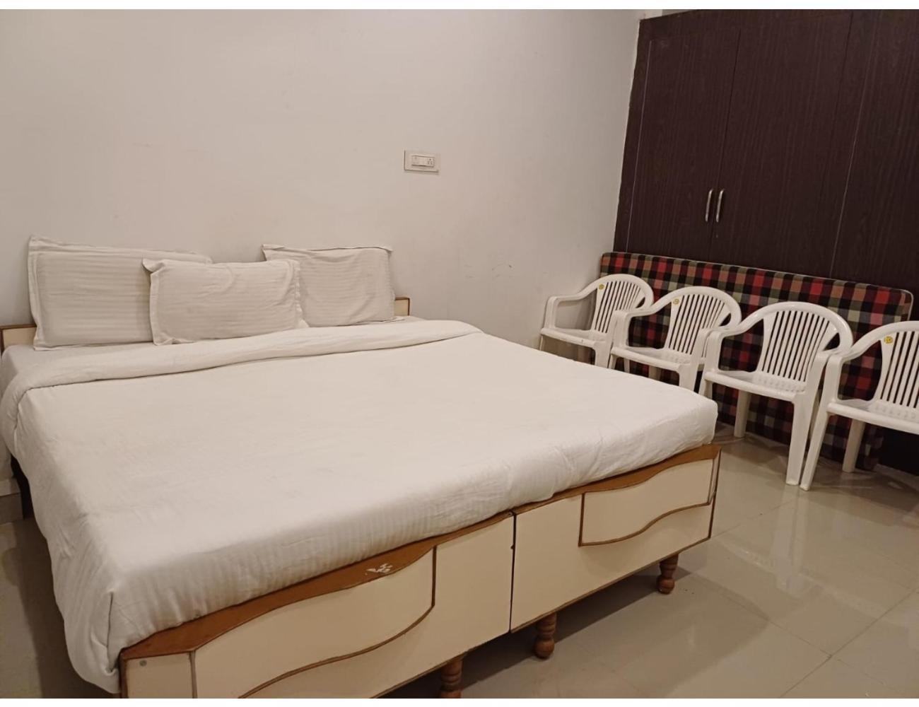 Hotel Chittor Inn, Chittorgarh ภายนอก รูปภาพ